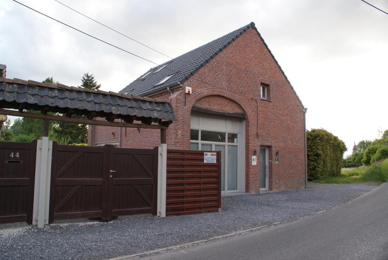 Le Gite De La Reine De Hongrie Soignies Exterior photo